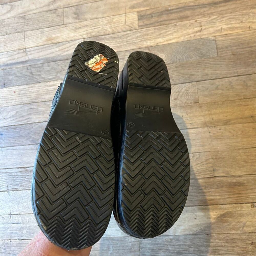 Dansko slip on clogs pre owned size 42 - Picture 9 of 11